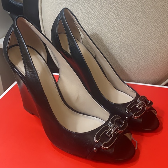 Beautiful Coach Wedges Black Brand New. - Picture 8 of 11